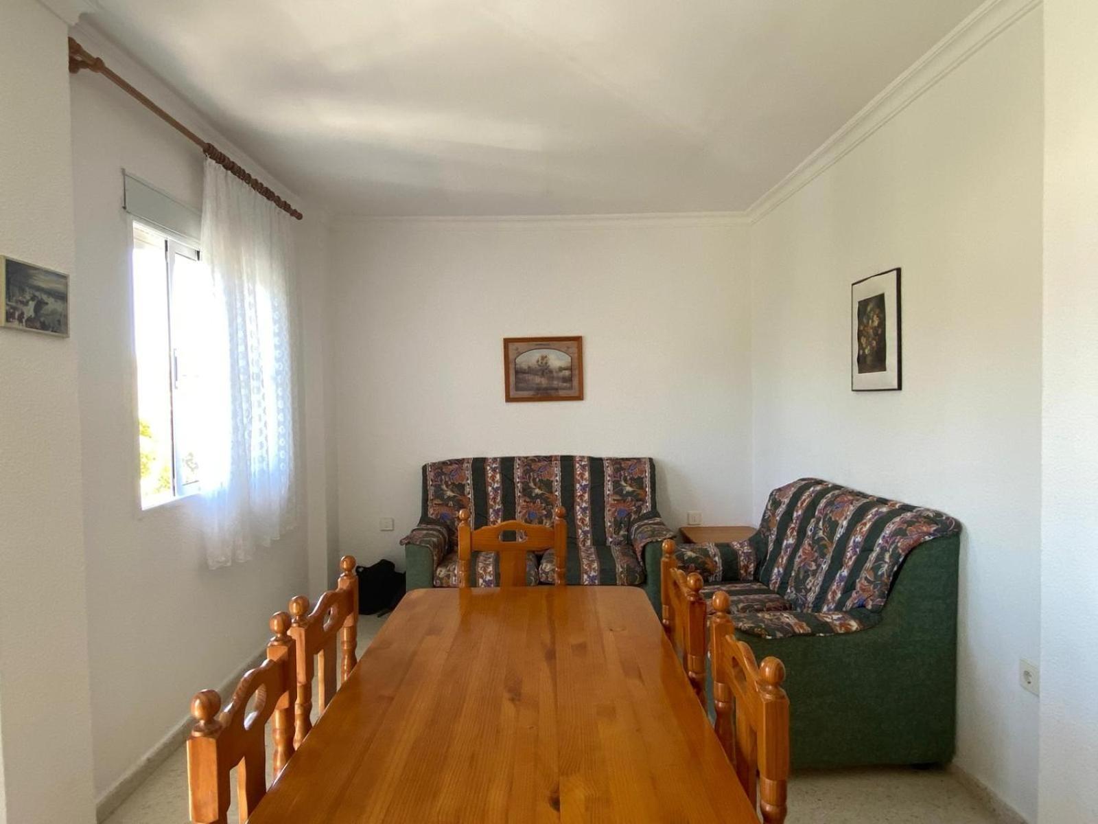 Apartament Pisos 2 *